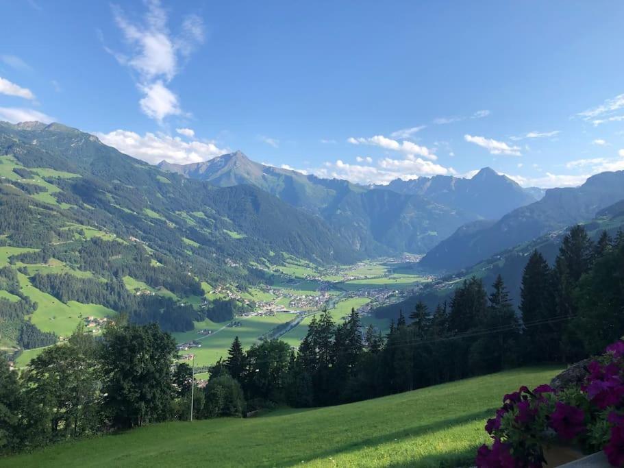 Ferienhaus Zillertal Panorama Blick Balkon Sauna Zellberg Kültér fotó