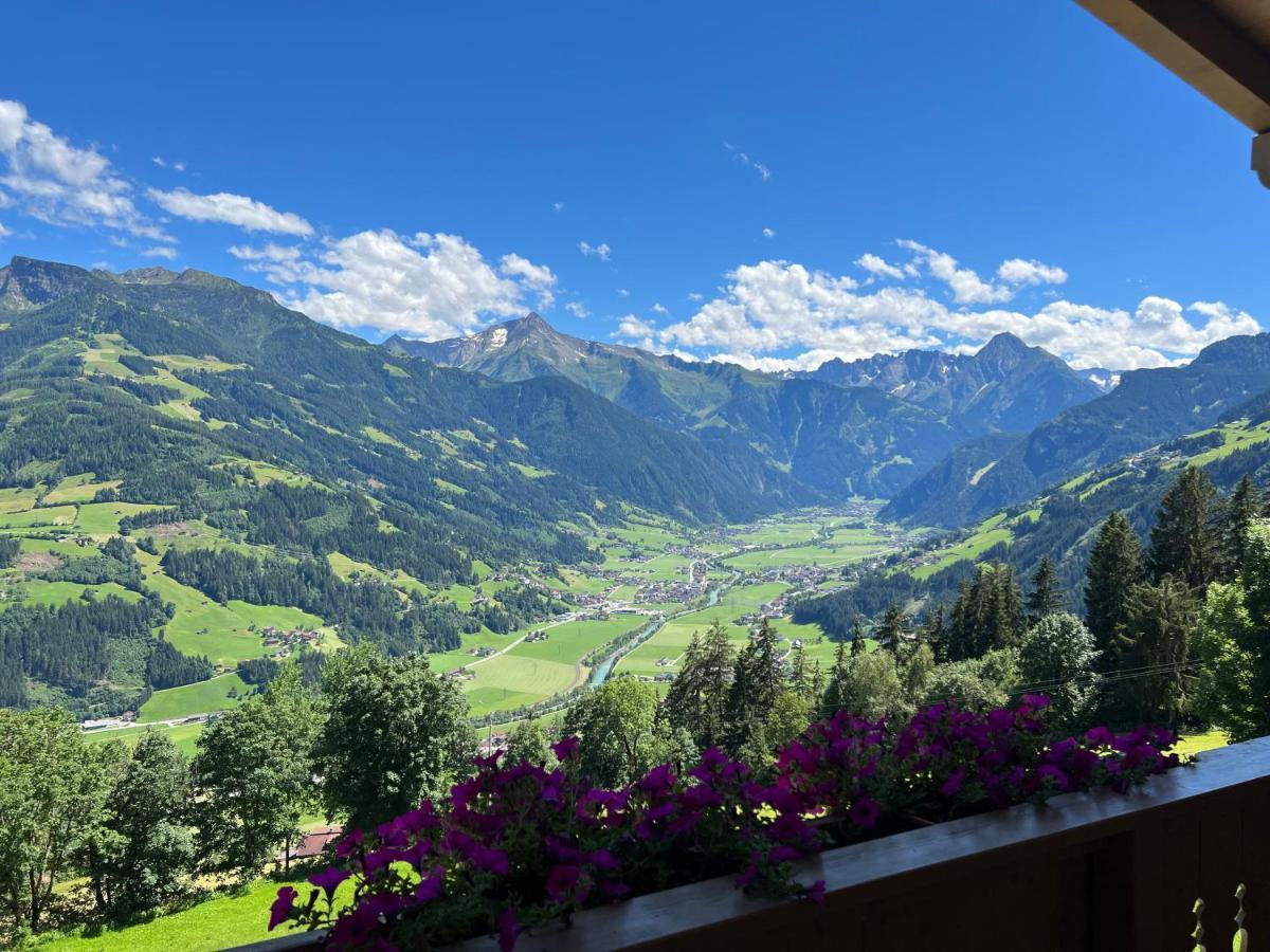 Ferienhaus Zillertal Panorama Blick Balkon Sauna Zellberg Kültér fotó